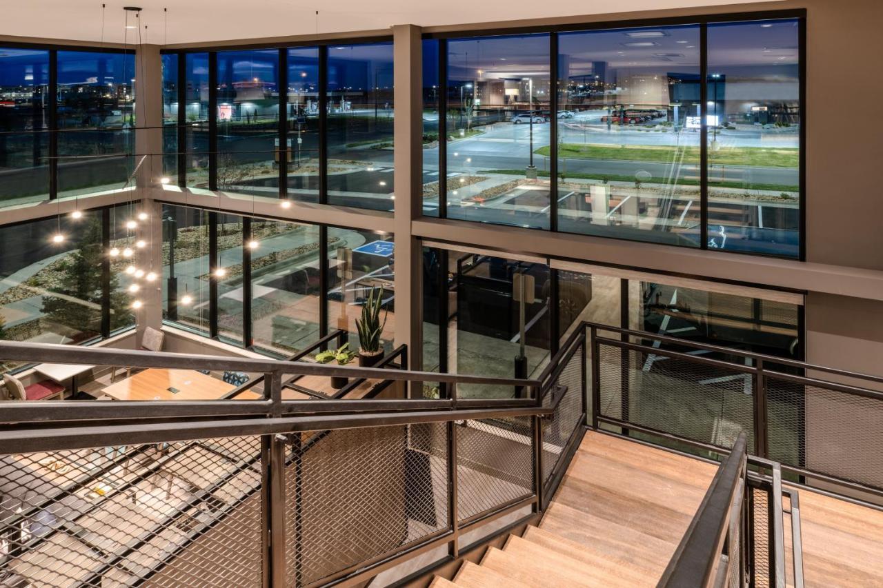 Atwell Suites - Denver Airport Tower Road By Ihg Esterno foto