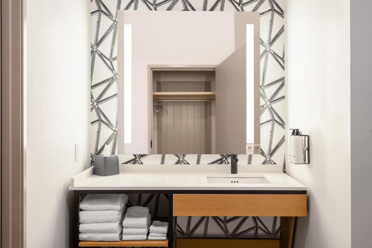 Atwell Suites - Denver Airport Tower Road By Ihg Esterno foto